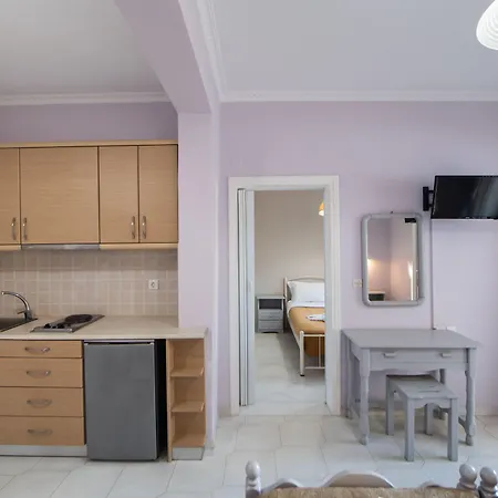 Olive Tree Отель 2*